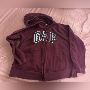 GAP sweater